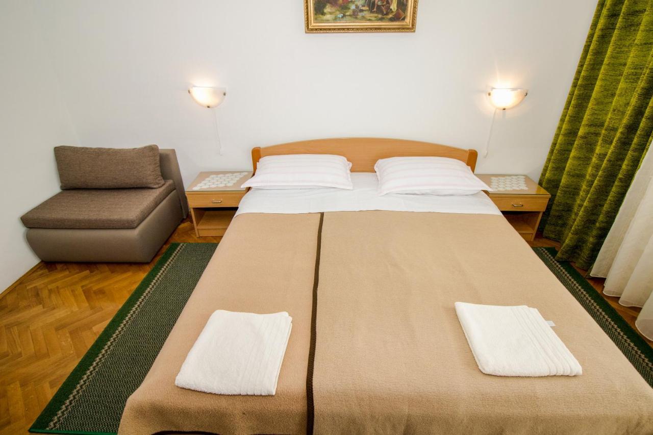 Rooms & Apartment Albina Baška Εξωτερικό φωτογραφία