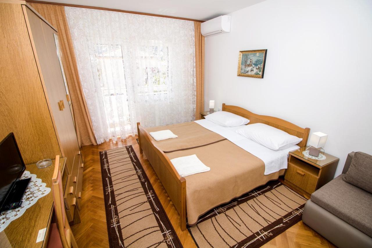 Rooms & Apartment Albina Baška Εξωτερικό φωτογραφία