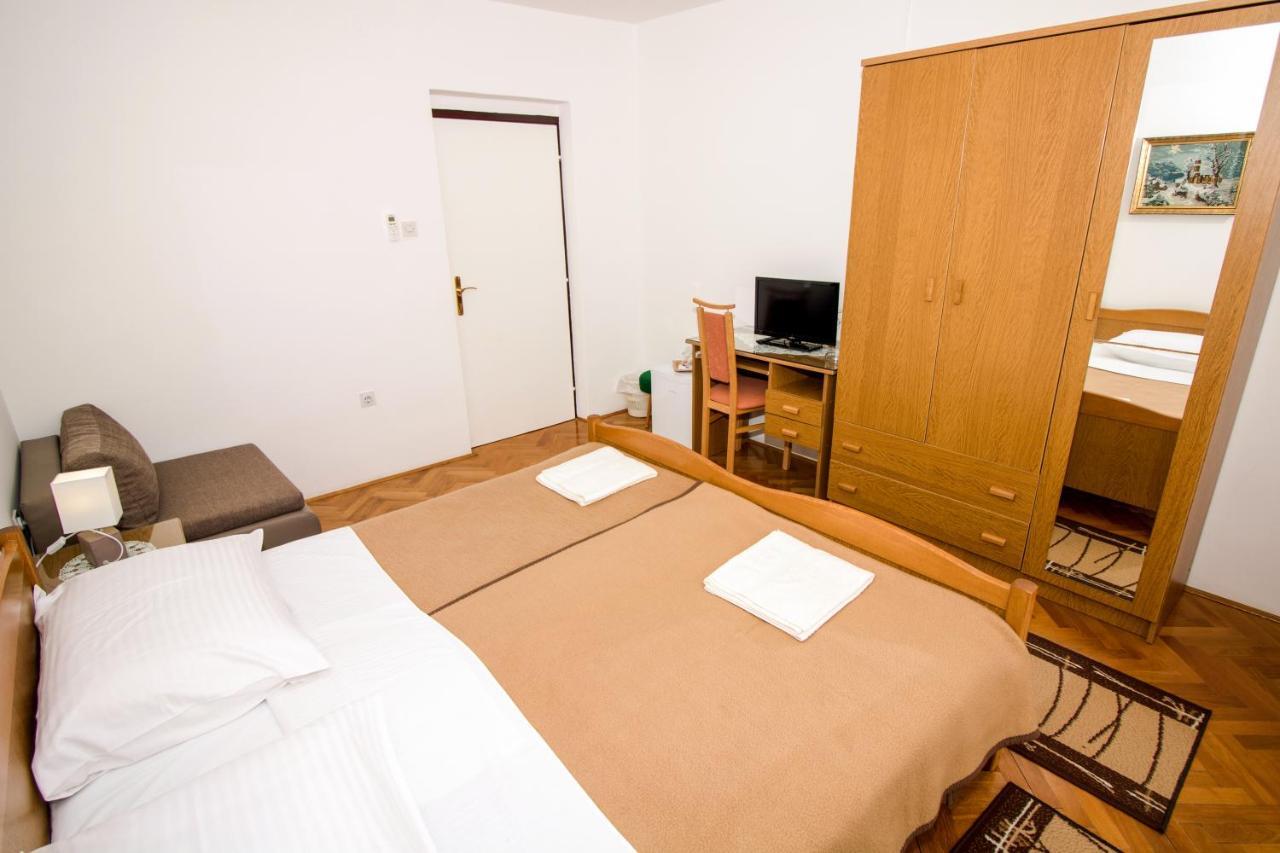 Rooms & Apartment Albina Baška Εξωτερικό φωτογραφία