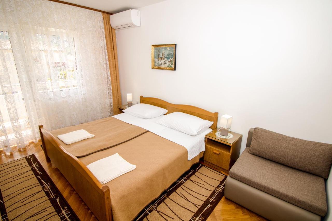 Rooms & Apartment Albina Baška Εξωτερικό φωτογραφία