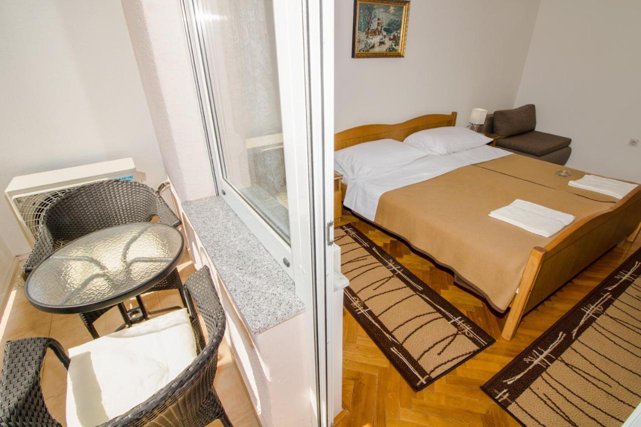Rooms & Apartment Albina Baška Εξωτερικό φωτογραφία