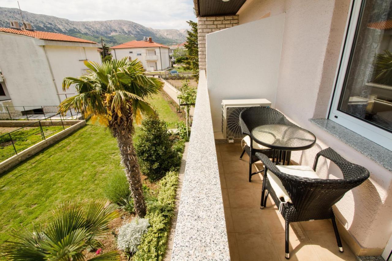 Rooms & Apartment Albina Baška Εξωτερικό φωτογραφία