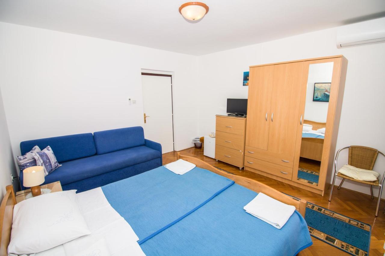 Rooms & Apartment Albina Baška Εξωτερικό φωτογραφία
